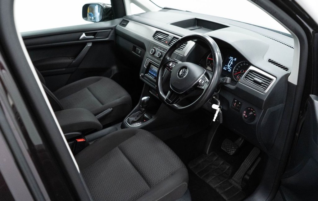 Used Volkswagen Caddy Maxi Life 2018 for sale - 77007287: Photo 19