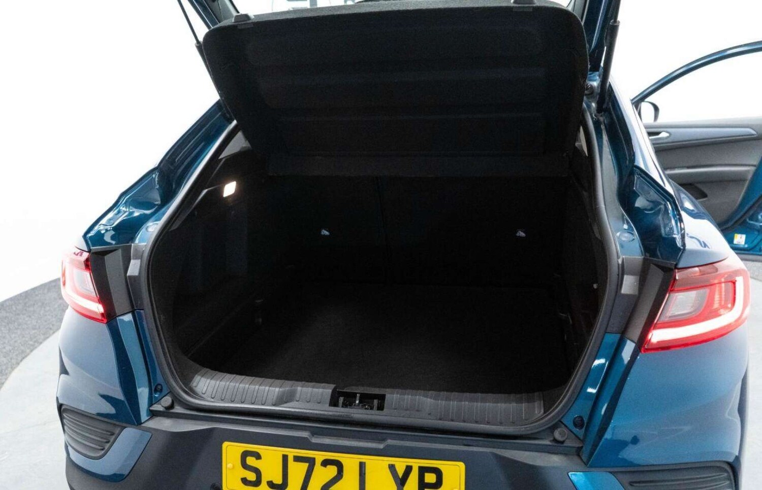 Used Renault Arkana 2022 for sale - 77930903: Photo 34