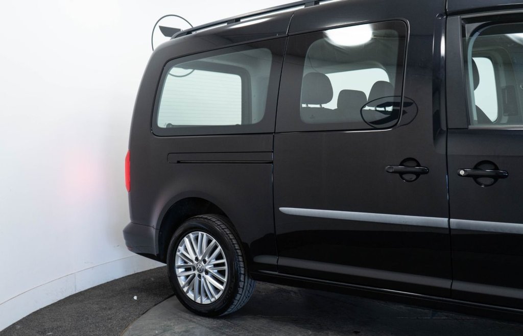 Used Volkswagen Caddy Maxi Life 2018 for sale - 75765140: Photo 14