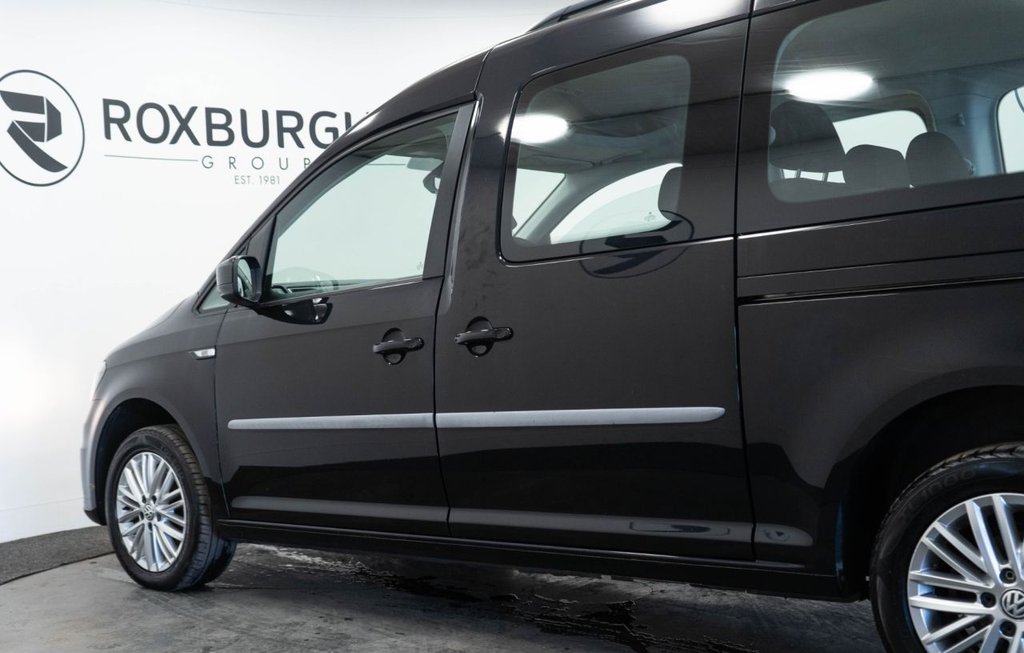 Used Volkswagen Caddy Maxi Life 2018 for sale - 75765140: Photo 20