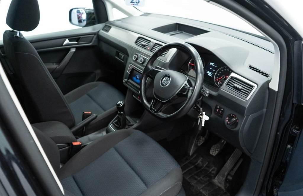 Used Volkswagen Caddy Maxi Life 2018 for sale - 75765140: Photo 21