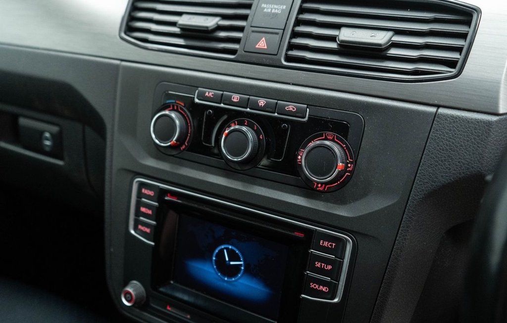 Used Volkswagen Caddy Maxi Life 2018 for sale - 75765140: Photo 27