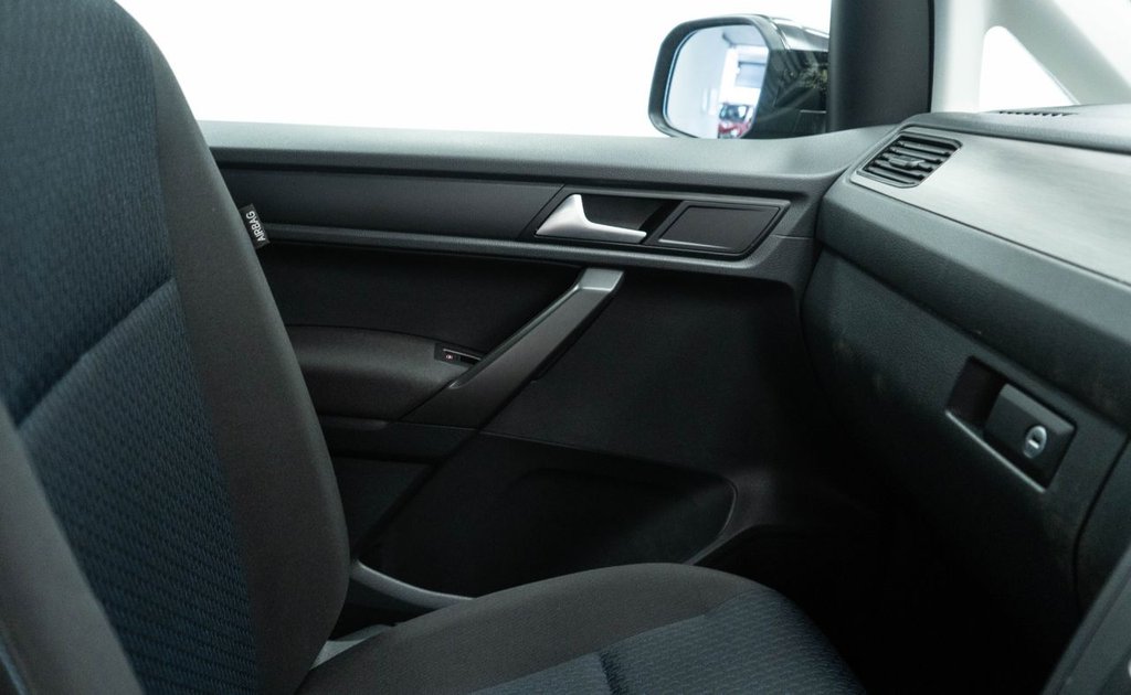 Used Volkswagen Caddy Maxi Life 2018 for sale - 75765140: Photo 31