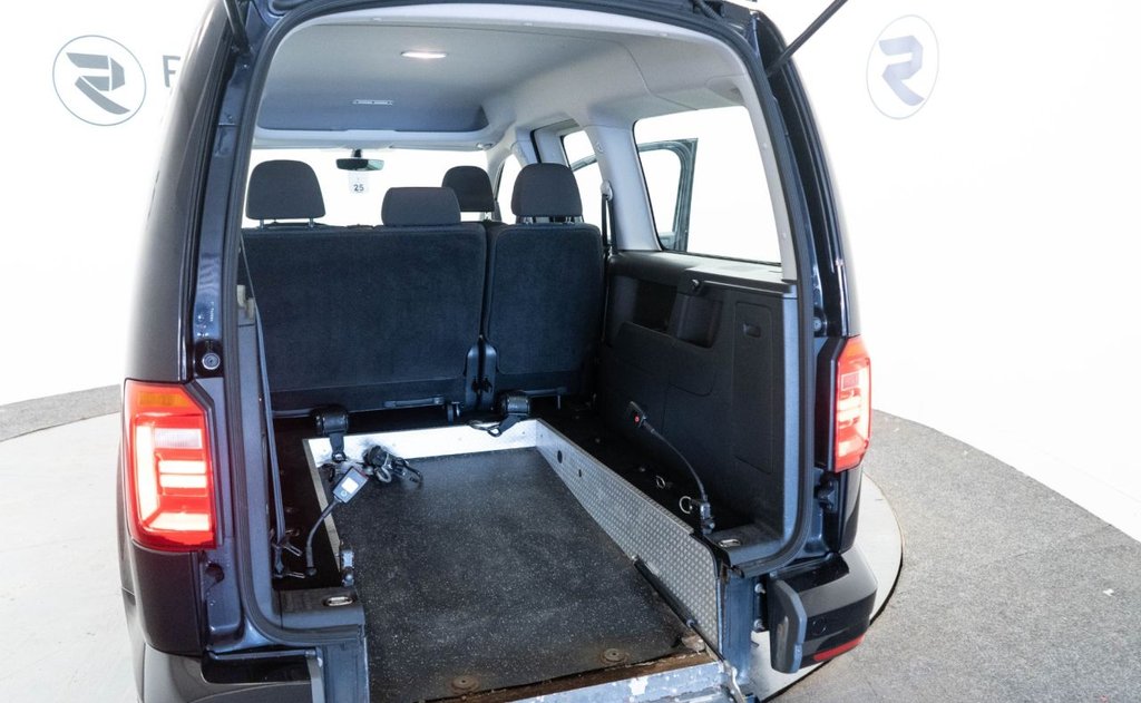 Used Volkswagen Caddy Maxi Life 2018 for sale - 75765140: Photo 34