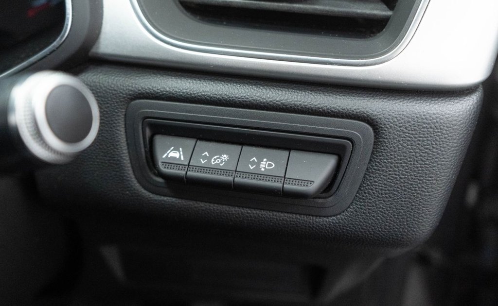 Used Renault Captur 2020 for sale - 76883248: Photo 23