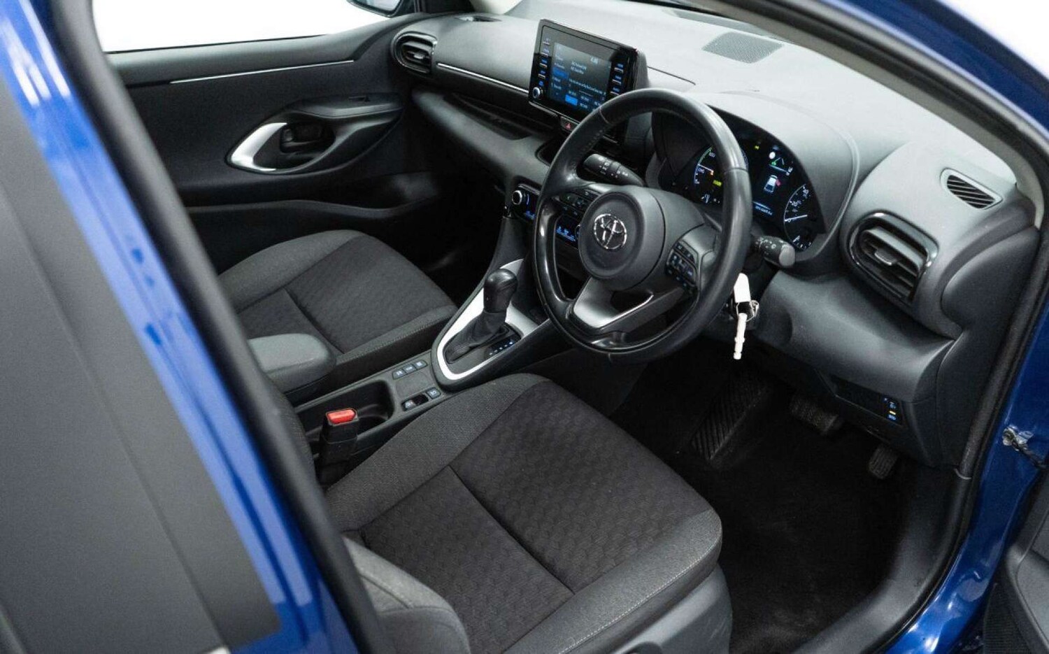 Used Toyota Yaris 2022 for sale - 77930646: Photo 21