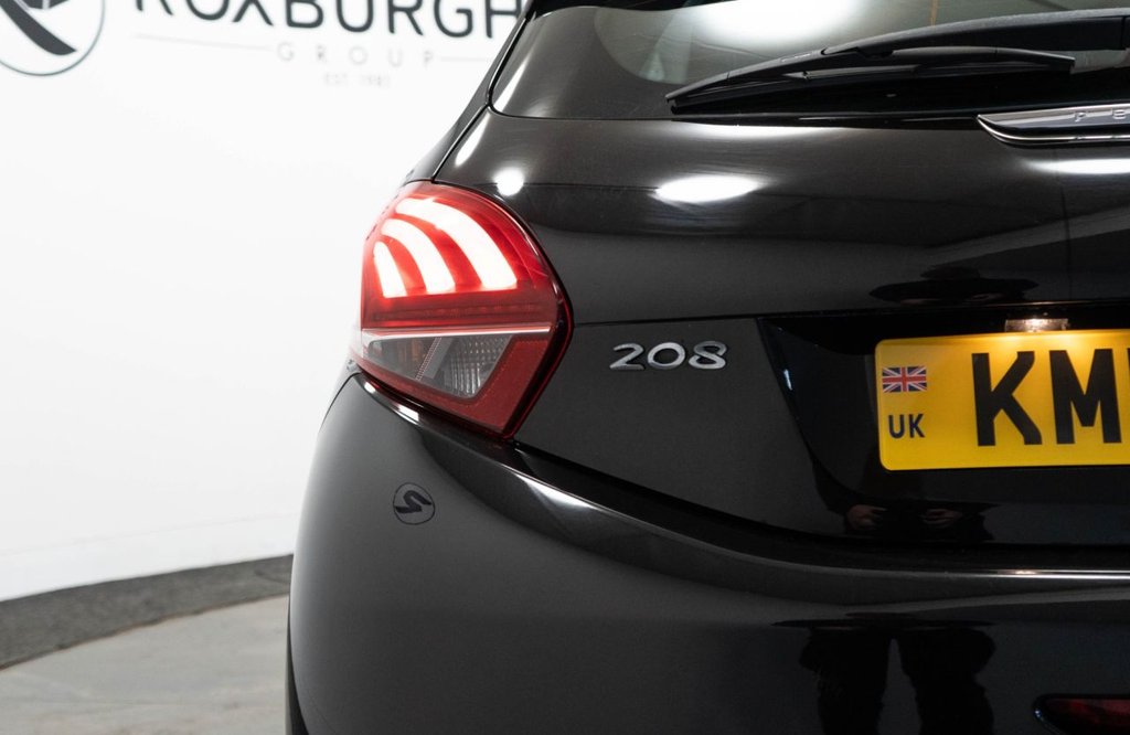 Used Peugeot 208 2017 for sale - 76406353: Photo 16