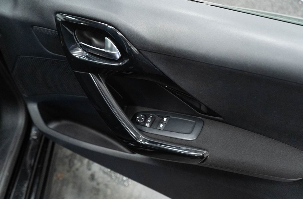 Used Peugeot 208 2017 for sale - 76406353: Photo 22