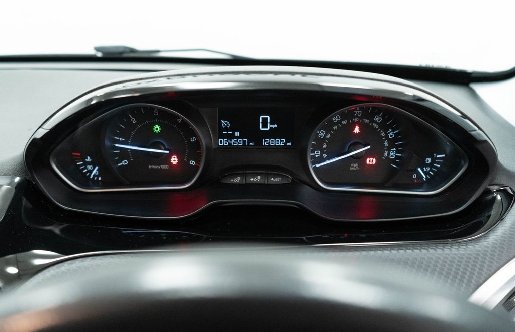 Used Peugeot 208 2017 for sale - 76406353: Photo 24