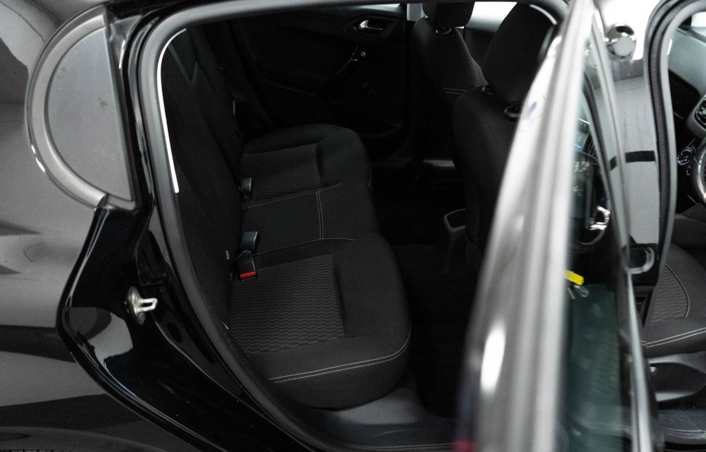 Used Peugeot 208 2017 for sale - 76406353: Photo 31