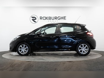 Used Peugeot 208 2017 for sale - 76406353: Photo