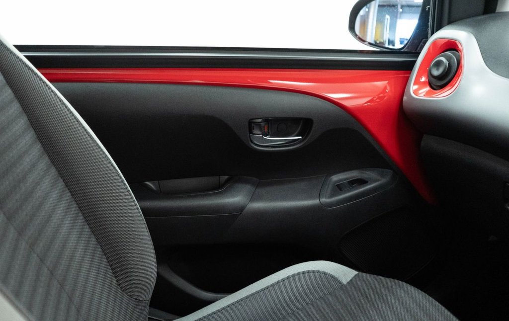 Used Toyota AYGO 2018 for sale - 76361656: Photo 28