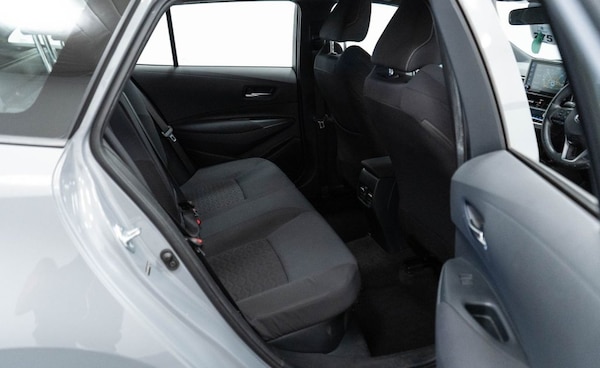 Used Toyota Corolla 2020 for sale - 76202760: Photo 32