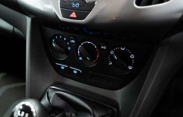 Used Ford Grand Tourneo Connect 2018 for sale - 75456252: Photo 28