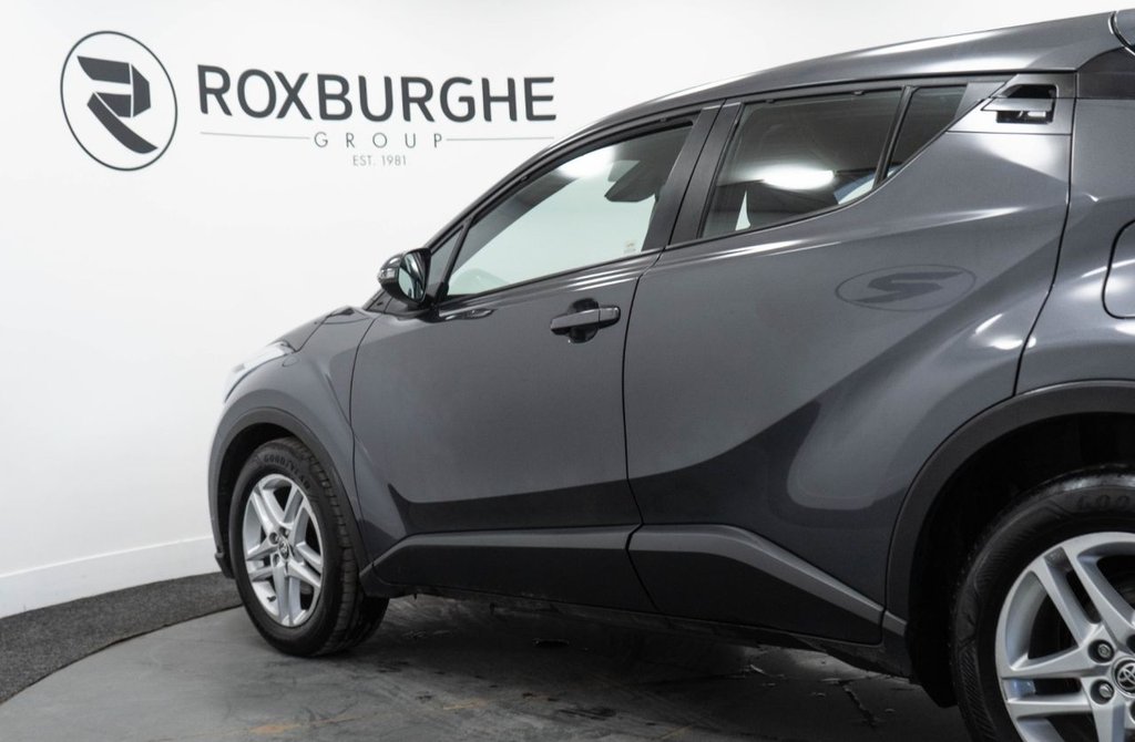 Used Toyota C-HR 2022 for sale - 77327858: Photo 19
