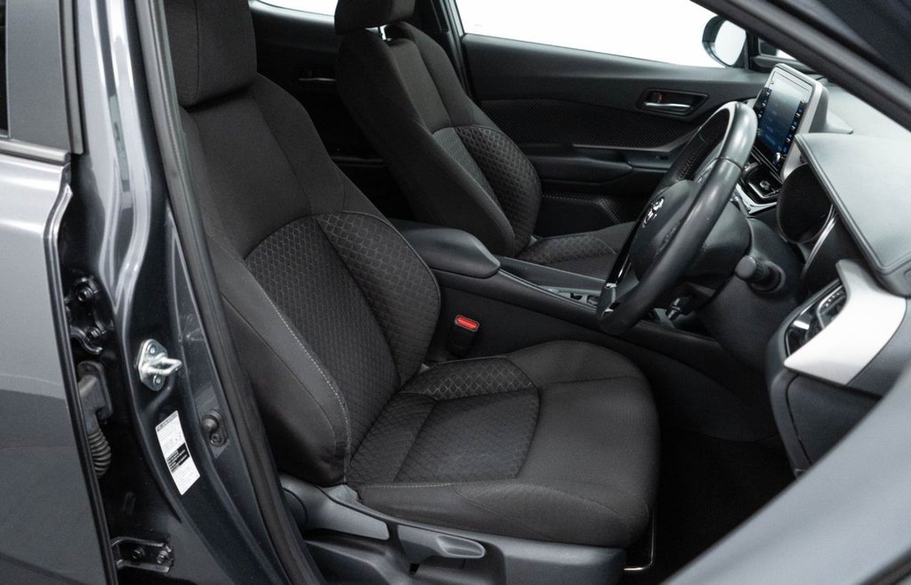 Used Toyota C-HR 2022 for sale - 77327858: Photo 21