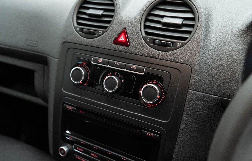 Used Volkswagen Caddy Life 2014 for sale - 76934599: Photo 24