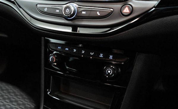 Used Vauxhall Astra 2019 for sale - 76291207: Photo 28
