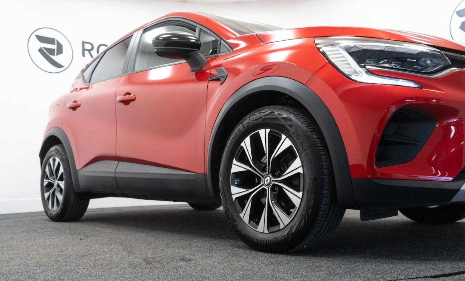 Used Renault Captur 2023 for sale - 77930854: Photo 11