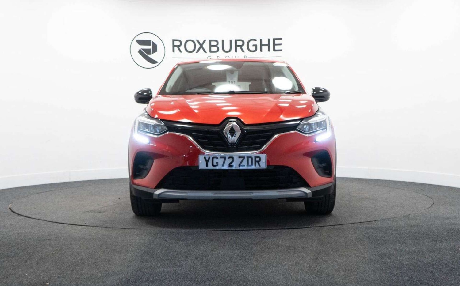 Used Renault Captur 2023 for sale - 77930854: Photo 2