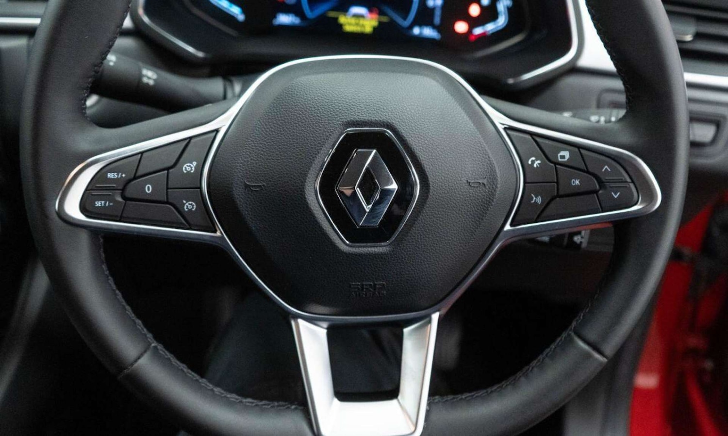 Used Renault Captur 2023 for sale - 77930854: Photo 24