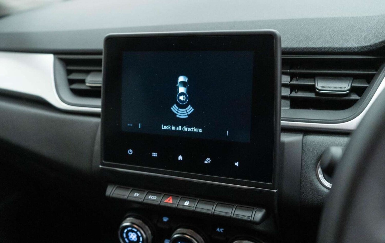 Used Renault Captur 2023 for sale - 77930854: Photo 27