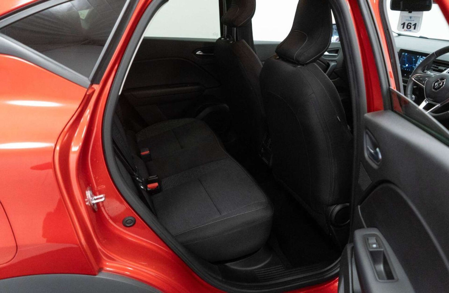 Used Renault Captur 2023 for sale - 77930854: Photo 32