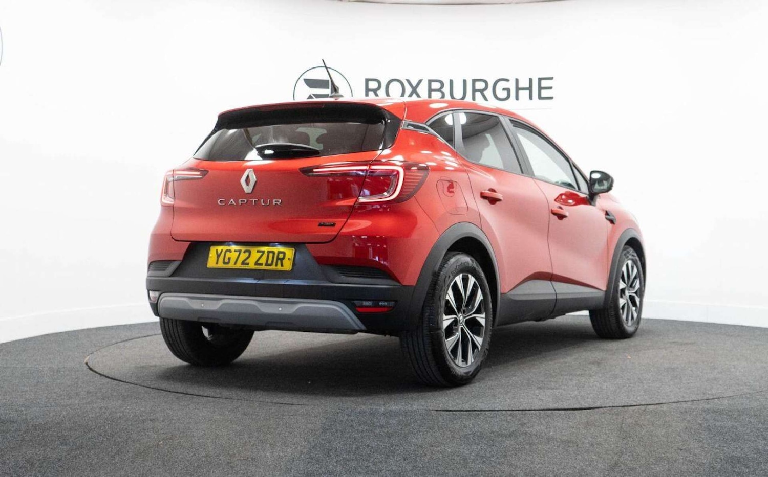 Used Renault Captur 2023 for sale - 77930854: Photo 8
