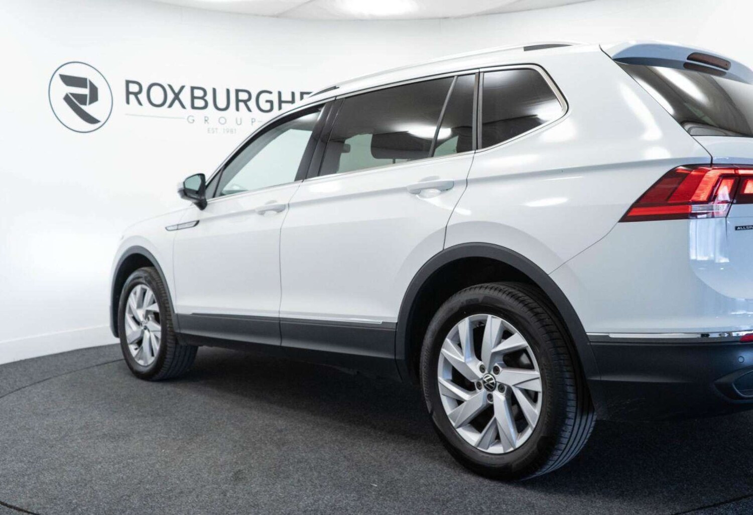 Used Volkswagen Tiguan Allspace 2023 for sale - 77930765: Photo 19