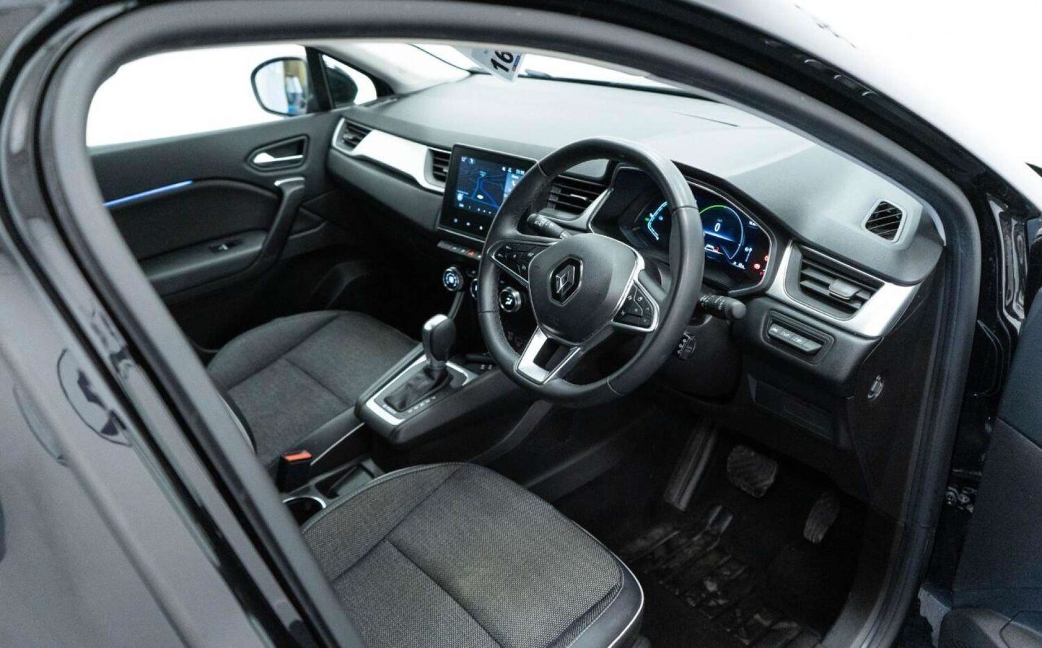 Used Renault Captur 2023 for sale - 77930784: Photo 19