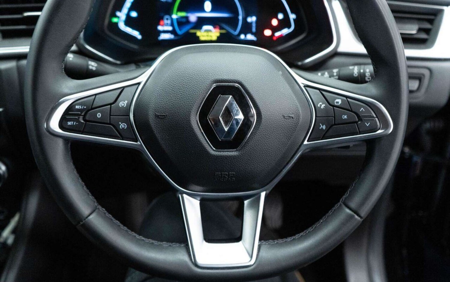 Used Renault Captur 2023 for sale - 77930784: Photo 23