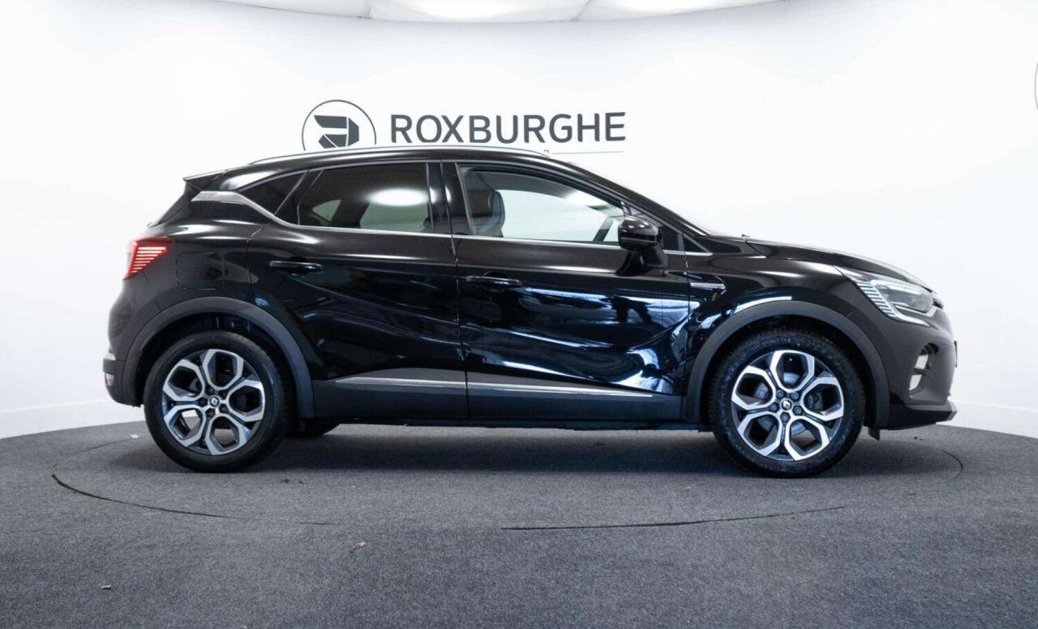 Used Renault Captur 2023 for sale - 77930784: Photo 9