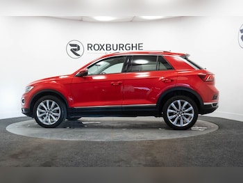 Used Volkswagen T-Roc 2020 for sale - 77546857: Photo
