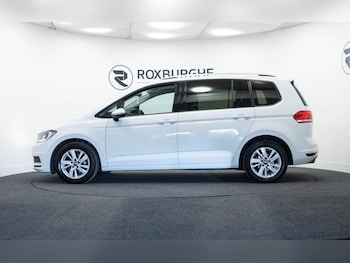 Used Volkswagen Touran 2020 for sale - 77780276: Photo