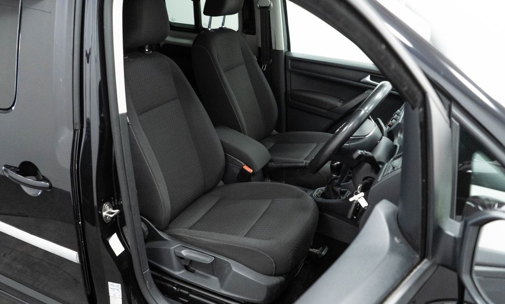 Used Volkswagen Caddy Maxi Life 2018 for sale - 76900330: Photo 21