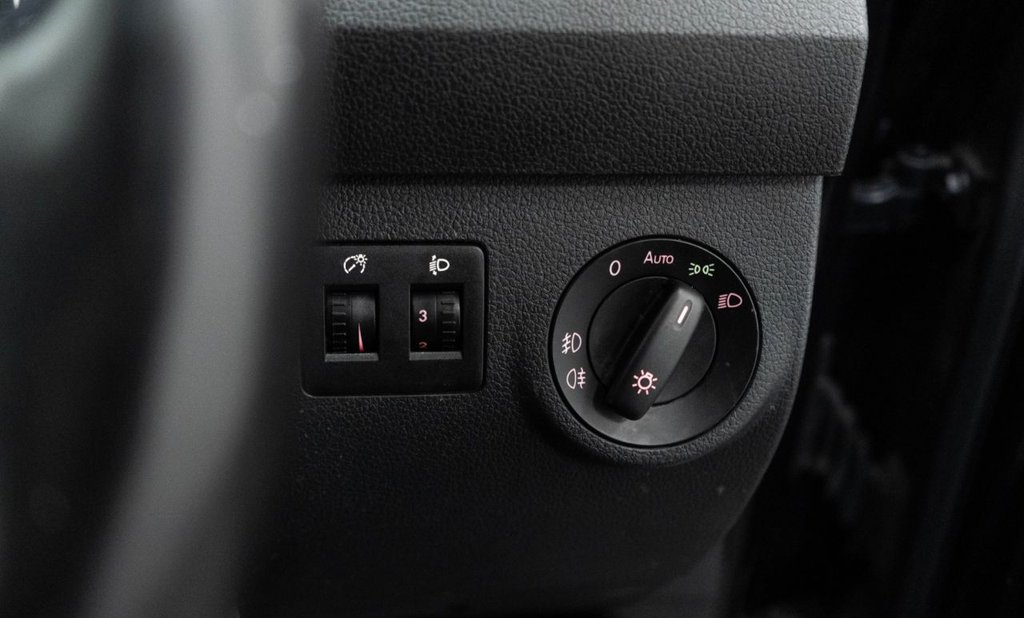 Used Volkswagen Caddy Maxi Life 2018 for sale - 76900330: Photo 23