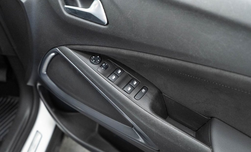 Used Vauxhall Crossland 2022 for sale - 77064852: Photo 22