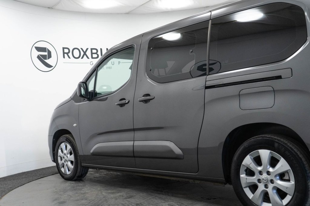 Used Vauxhall Combo Life 2020 for sale - 76900327: Photo 17