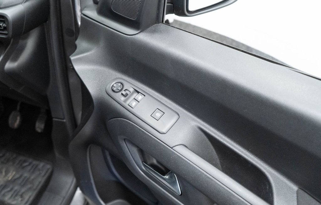 Used Vauxhall Combo Life 2020 for sale - 76900327: Photo 21