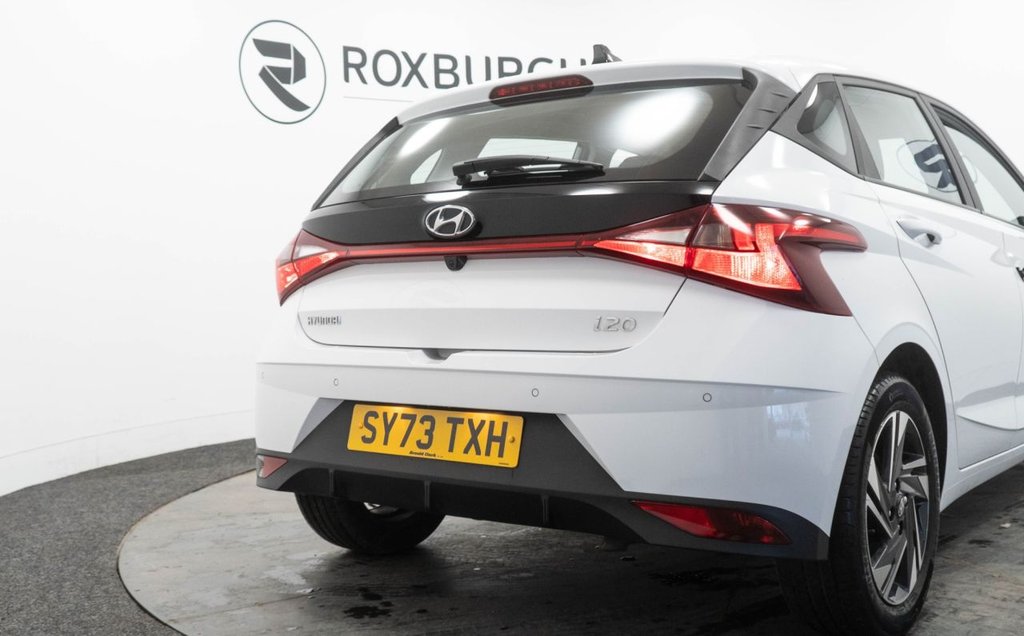 Used Hyundai i20 2023 for sale - 76867595: Photo 12
