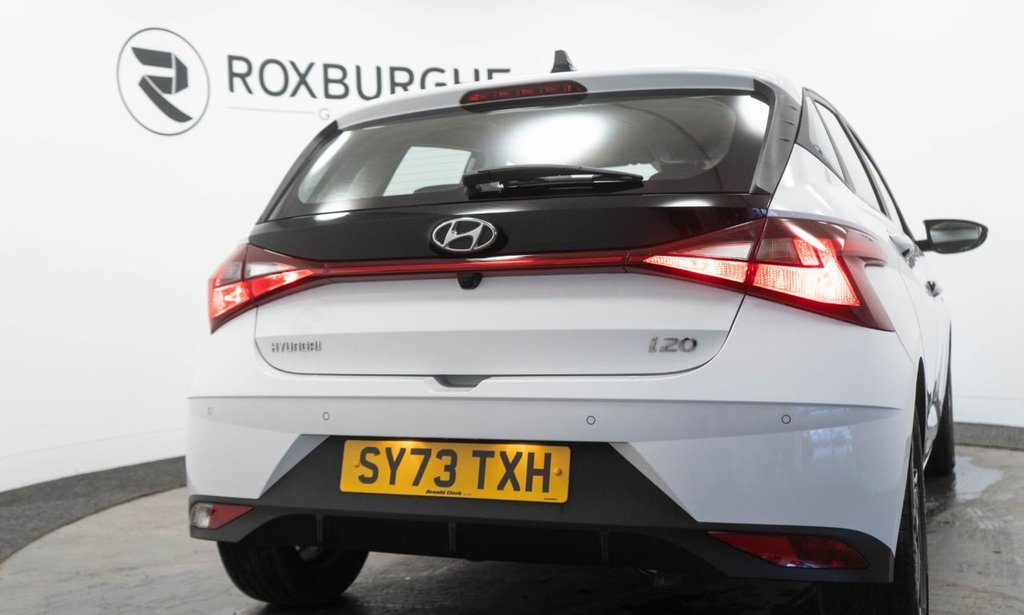 Used Hyundai i20 2023 for sale - 76867595: Photo 13