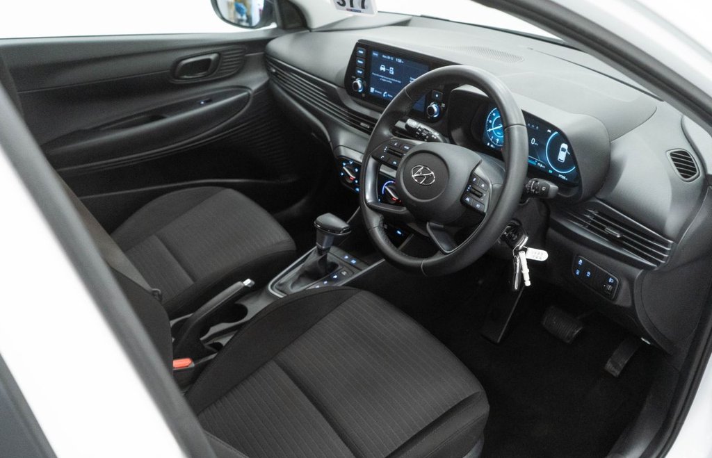 Used Hyundai i20 2023 for sale - 76867595: Photo 17