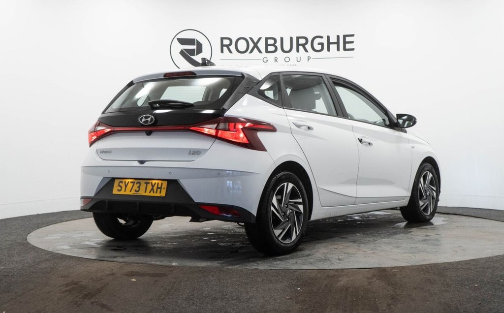 Used Hyundai i20 2023 for sale - 76867595: Photo 8