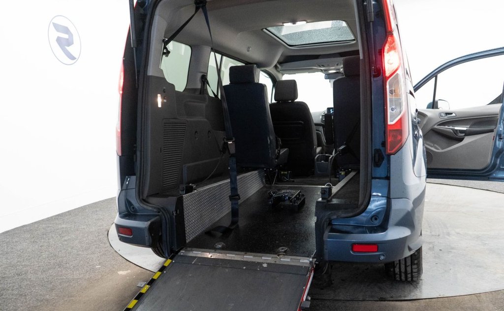 Used Ford Grand Tourneo Connect 2021 for sale - 76582008: Photo 35