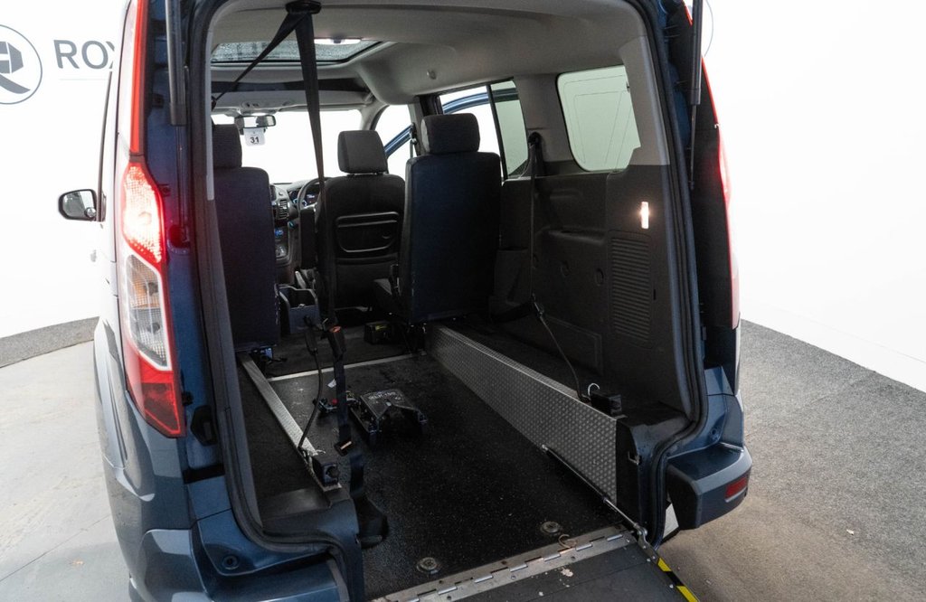 Used Ford Grand Tourneo Connect 2021 for sale - 76582008: Photo 36