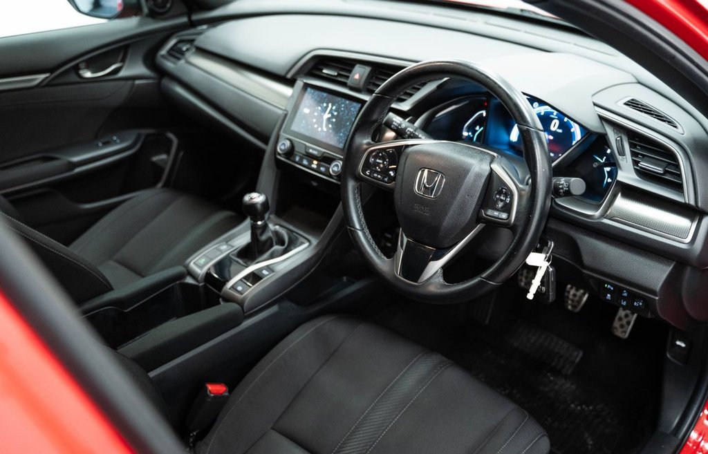 Used Honda Civic 2019 for sale - 76279750: Photo 21