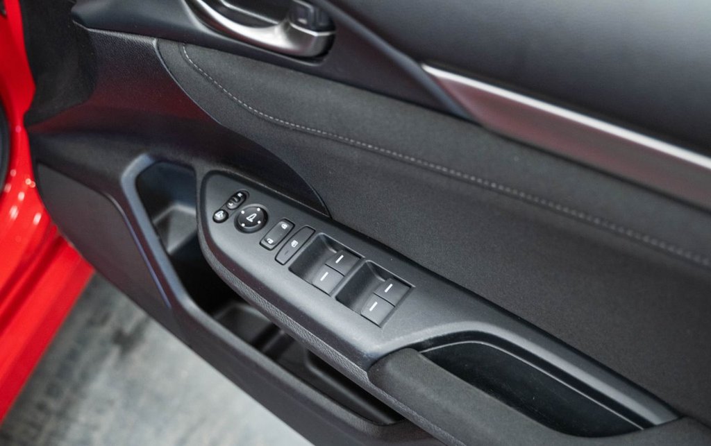 Used Honda Civic 2019 for sale - 76279750: Photo 23