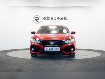 Used Honda Civic 2019 for sale - 76279750: Photo 2