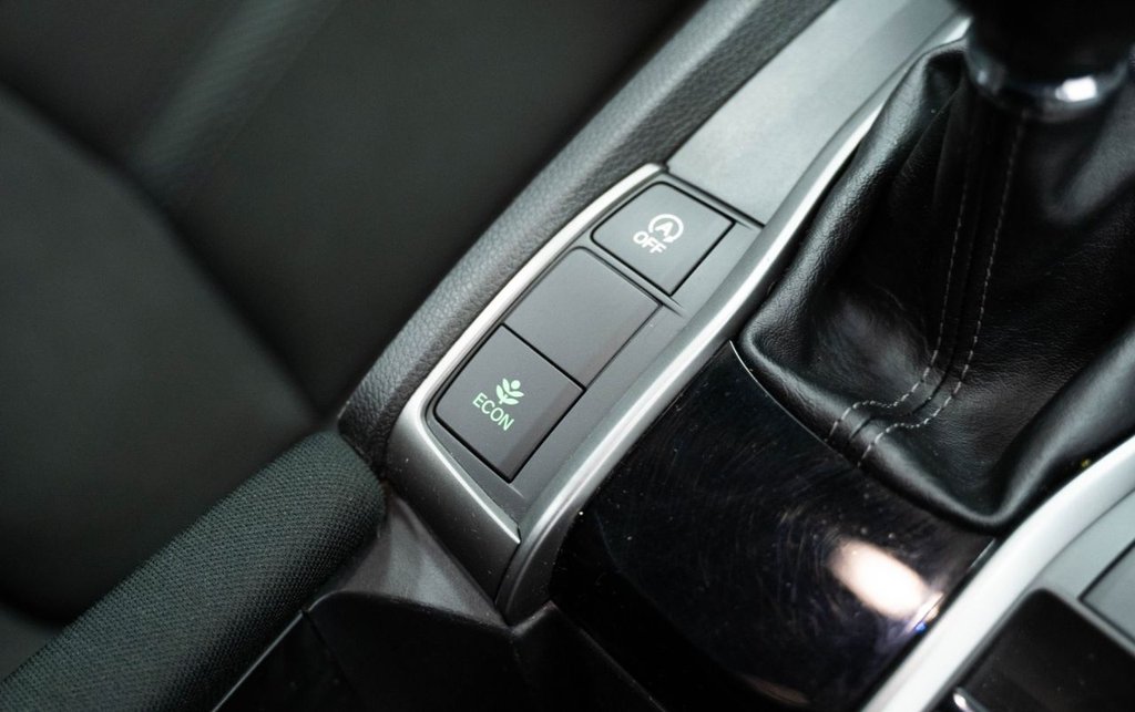 Used Honda Civic 2019 for sale - 76279750: Photo 31