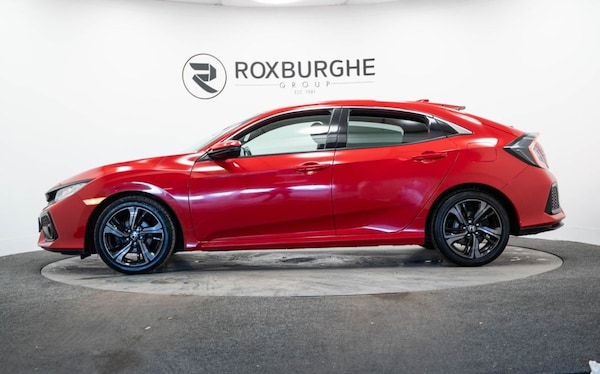 Used Honda Civic 2019 for sale - 76279750: Photo 4